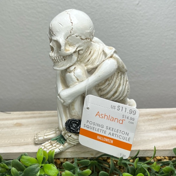 Halloween Fall Holiday Table Decor Resin Pumpkin, Skeleton,  Fake Book NEW - Picture 3 of 13